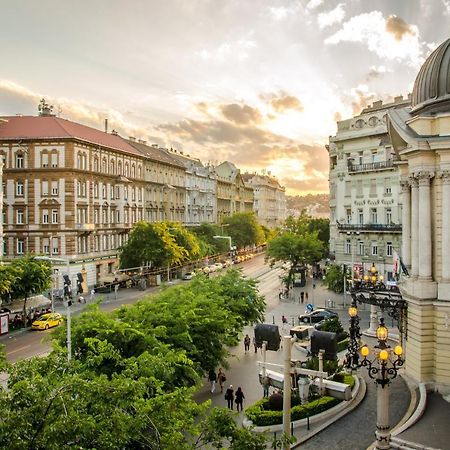 Aparthotel Vigszinhaz Budapest Exterior foto